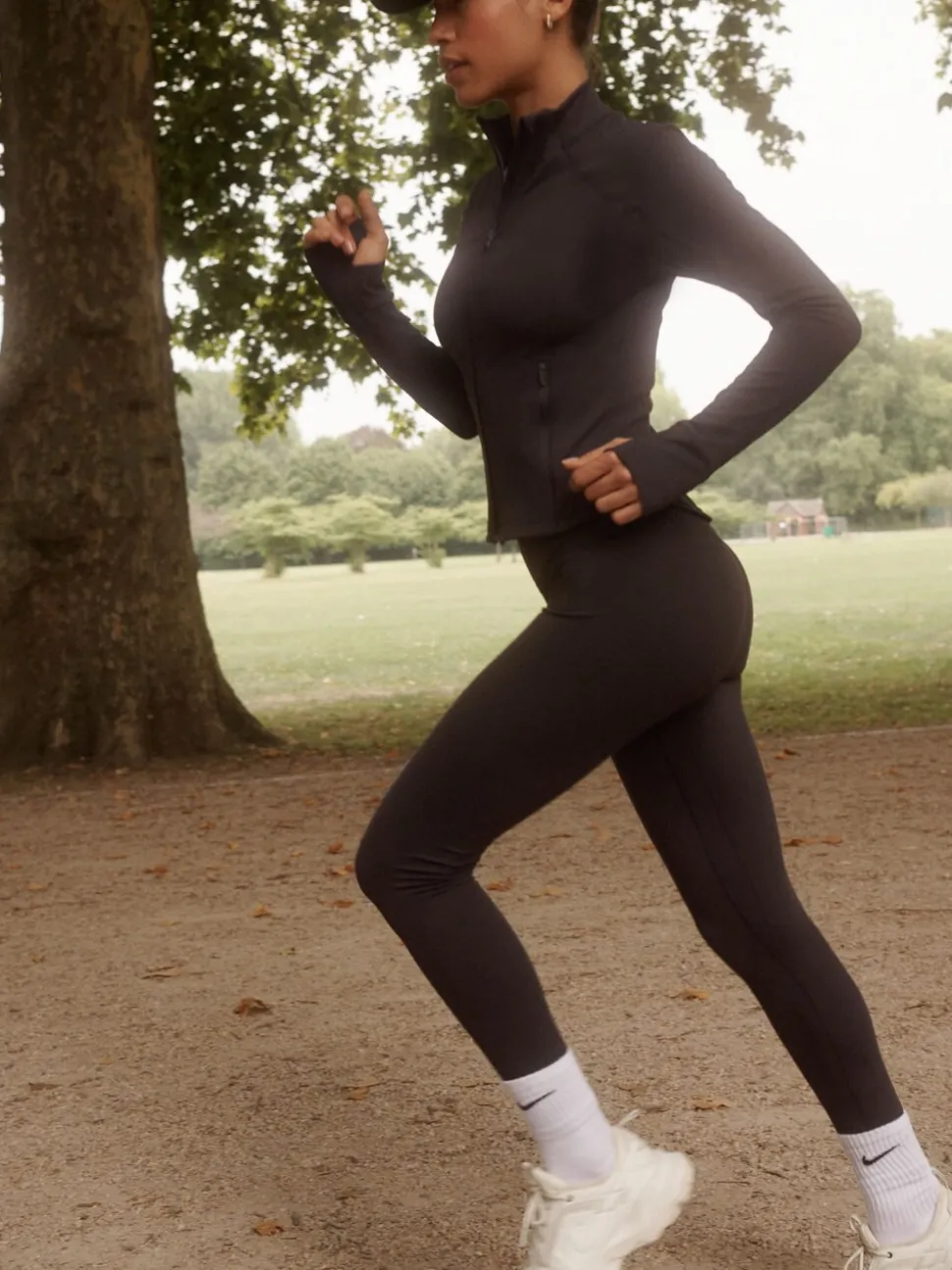 Chocoladebruin - Active Sports yoga-jack met rits