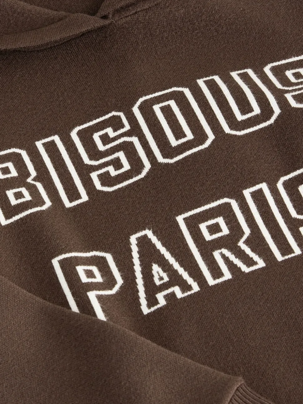 Chocoladebruin - Compact Cosy Graphic Long Sleeve Hoodie