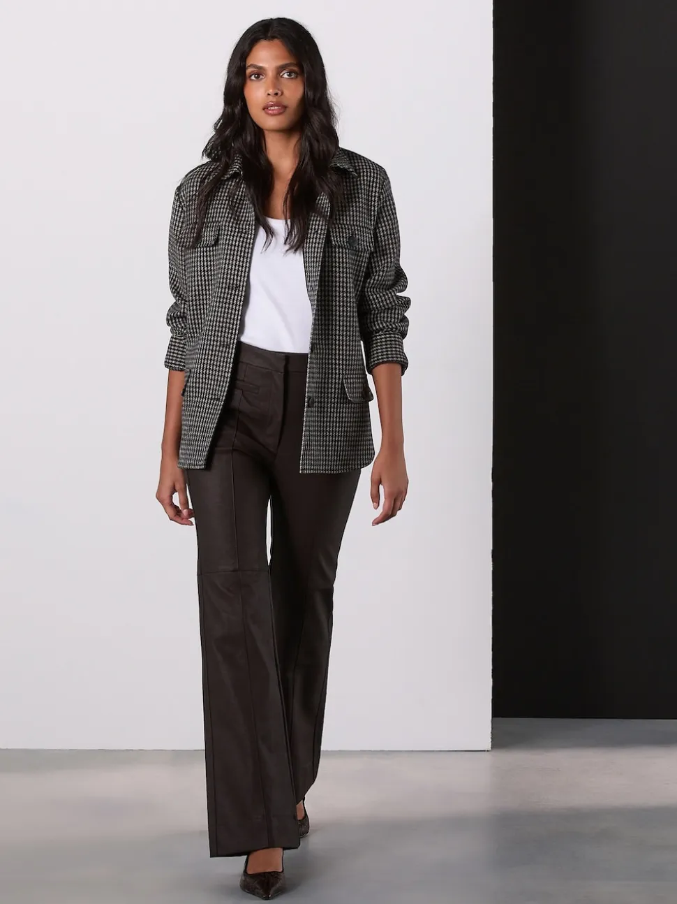 Chocoladebruin - Faux Leather Flared Trousers