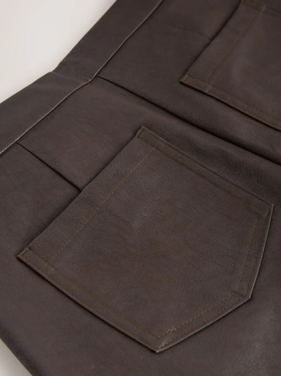 Chocoladebruin - Faux Leather Flared Trousers