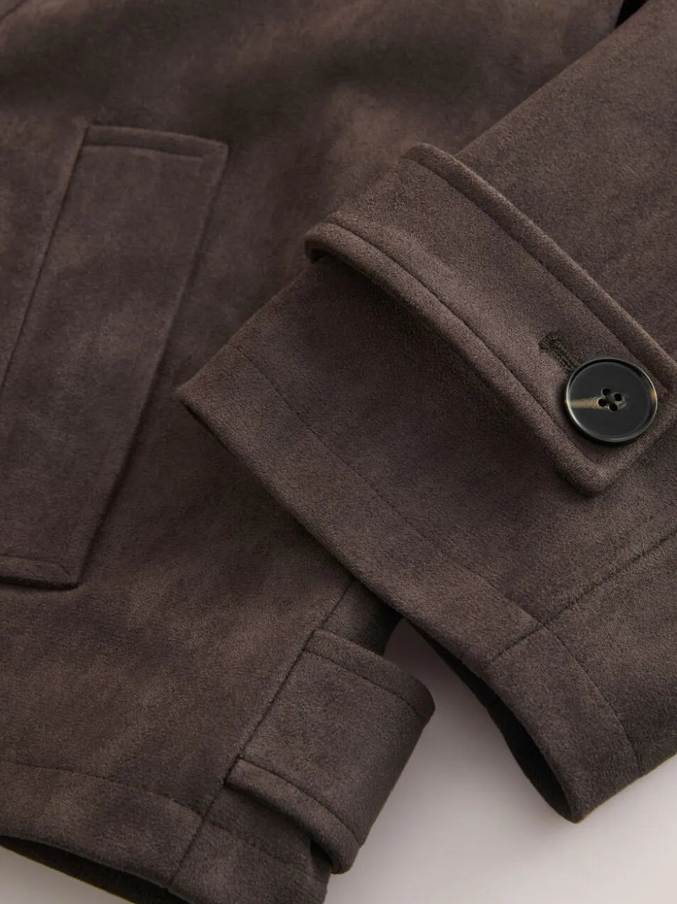 Chocoladebruin - Faux Suede Cropped Trench Coat