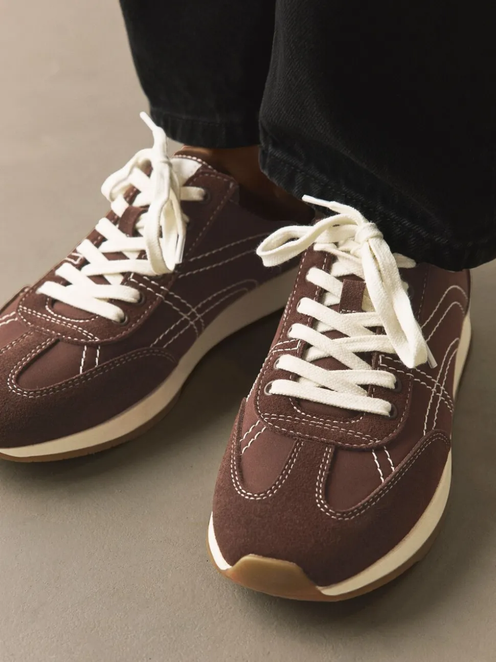 Chocoladebruin - Forever Comfort® Paneled Lace Up Trainers