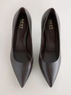 Chocoladebruin - Forever Comfort® Point Toe Court Heels