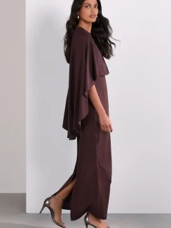 Chocoladebruin - Lange jurk met cape