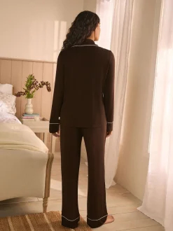 Chocoladebruin - Laura Ashley modale pyjama met knopen