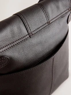 Chocoladebruin - Leren messenger-tas met vak