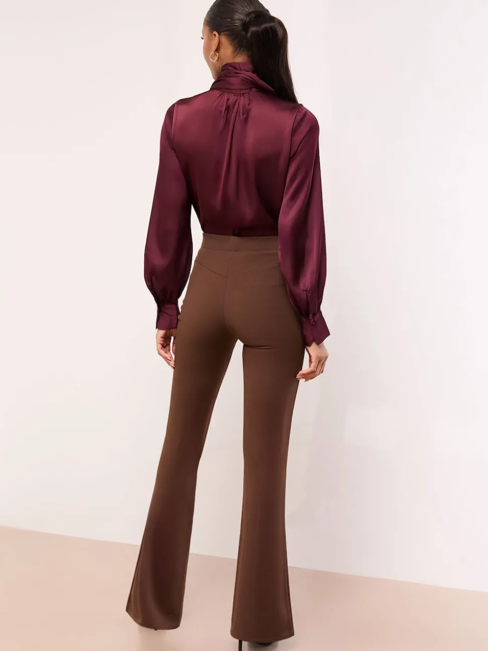 Chocoladebruin - Lipsy - Contour flare bootleg-broek met hoge taille