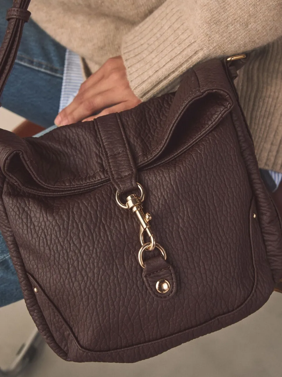 Chocoladebruin - Messenger Cross-Body Bag