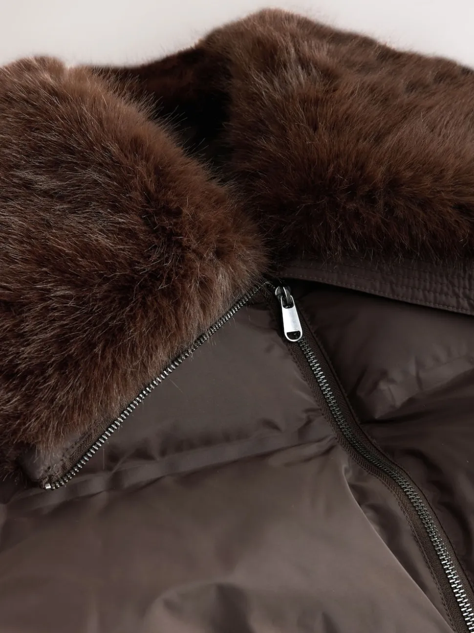 Chocoladebruin - Premium Longline Padded Coat with Faux Fur Collar