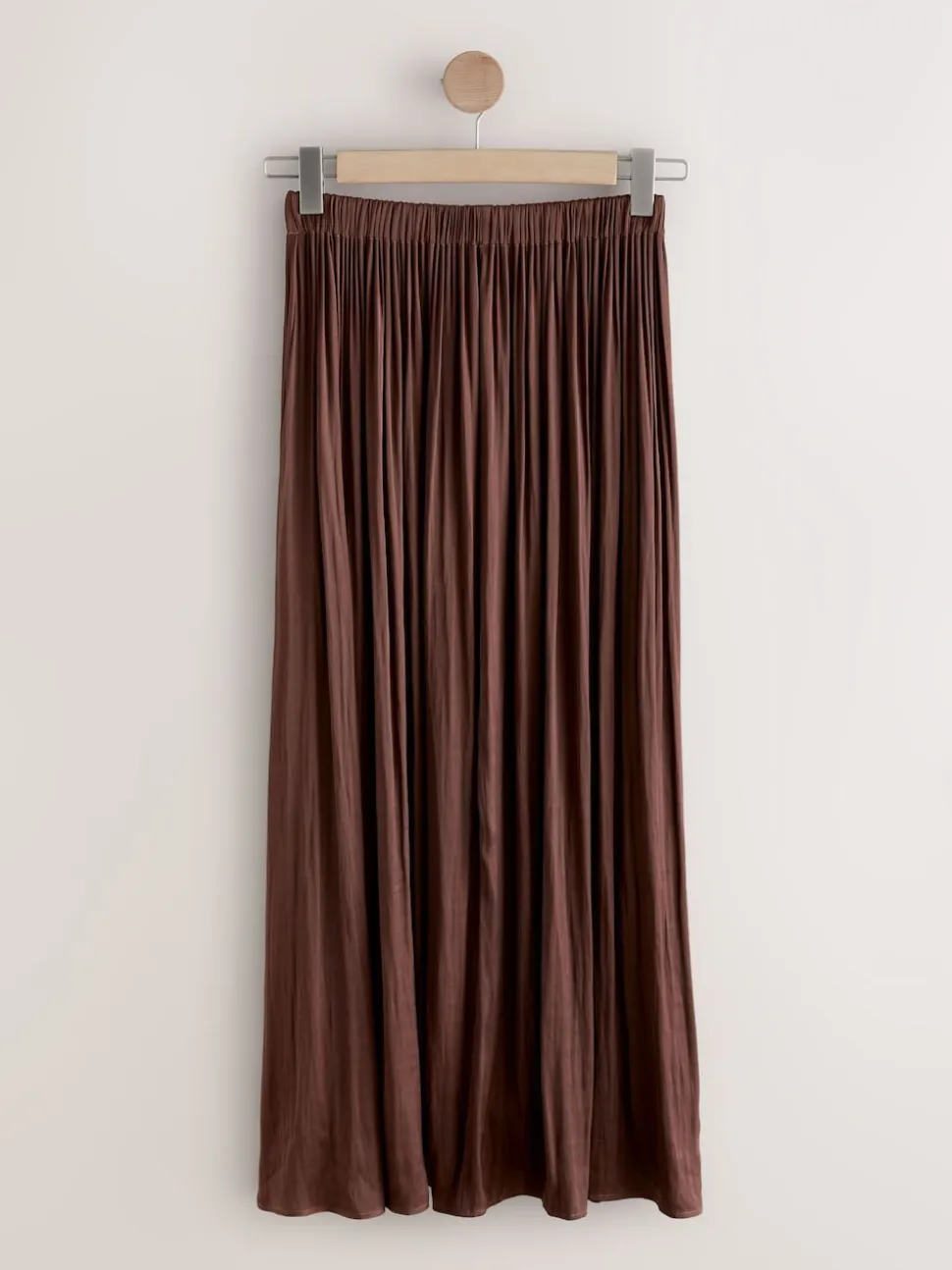 Chocoladebruin - Satin Pleated Maxi Skirt