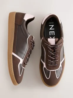 Chocoladebruin - Sneaker met veters