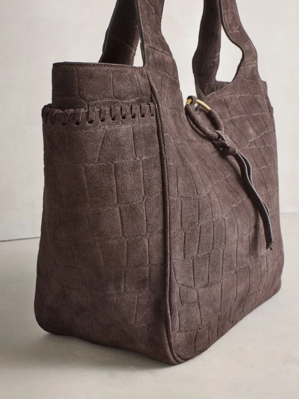 Chocoladebruin - Suede Croc Effect Shoulder Bag