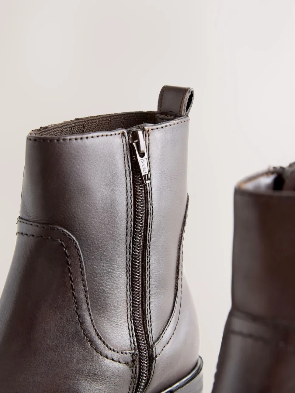 Chocoladebruin leer - Forever Comfort® Chelsea Boots