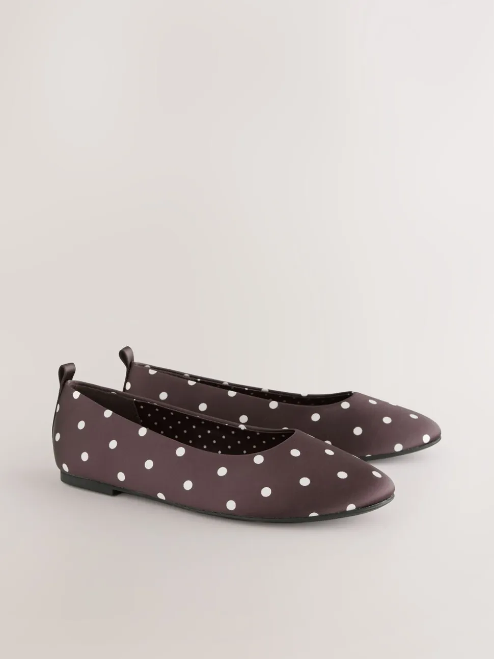 Chocoladebruin met stippen - Forever Comfort® Round Toe Ballerinas