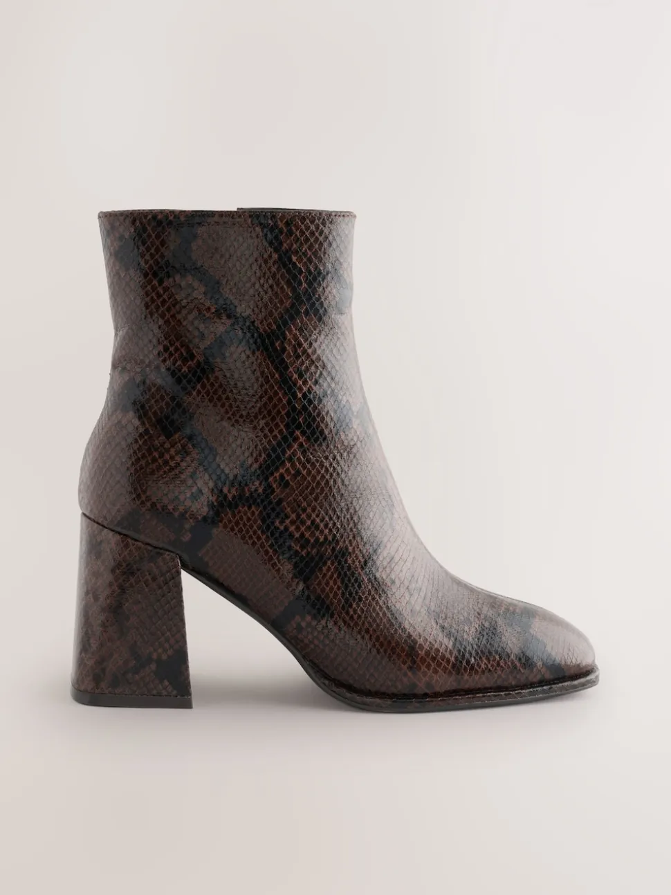 Chocoladebruin Slang - Forever Comfort® Square Toe Block Heel Ankle Boots