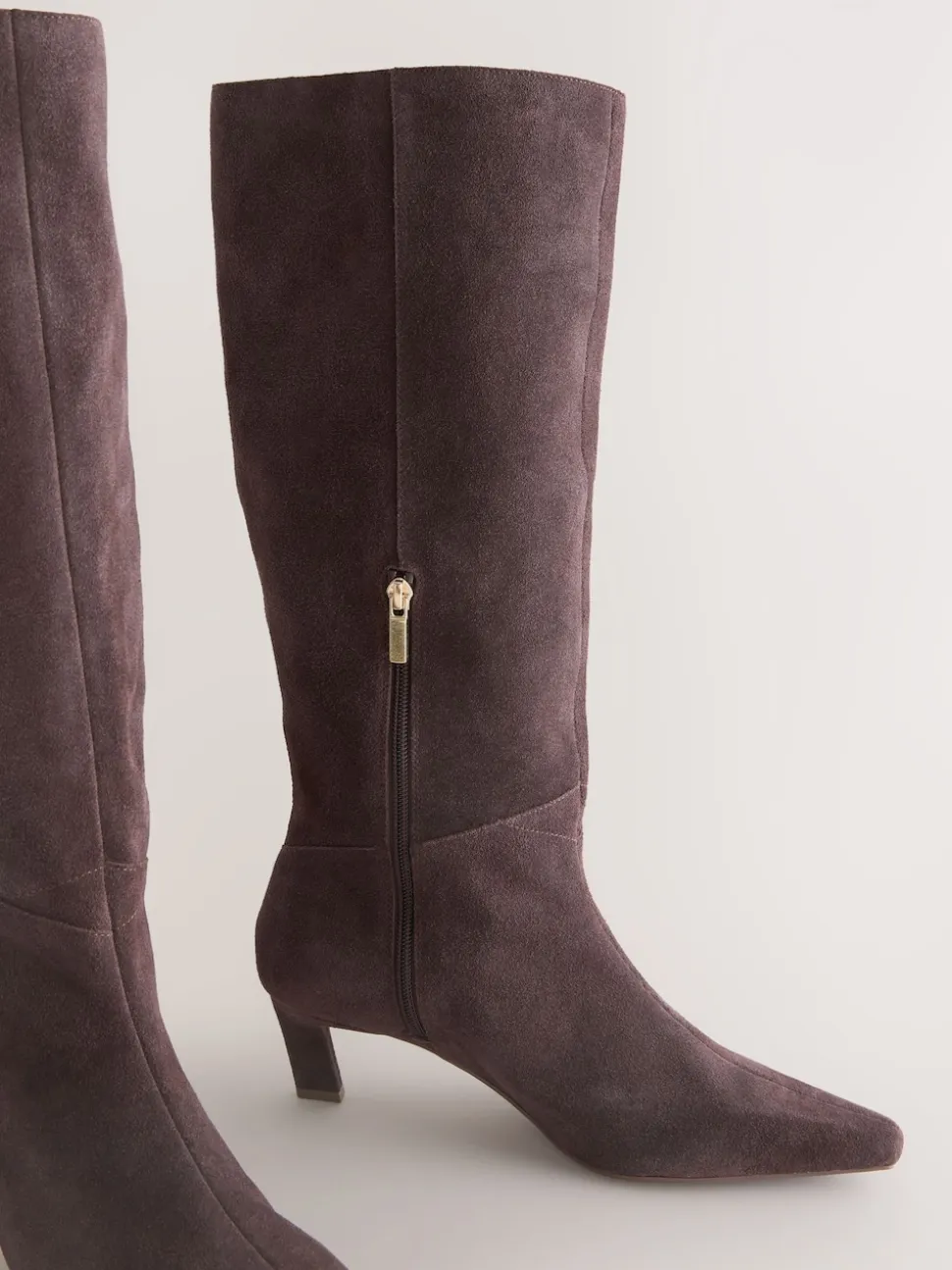 Chocoladebruin suède - Forever Comfort® Knee High Chisel Toe Heeled Boots