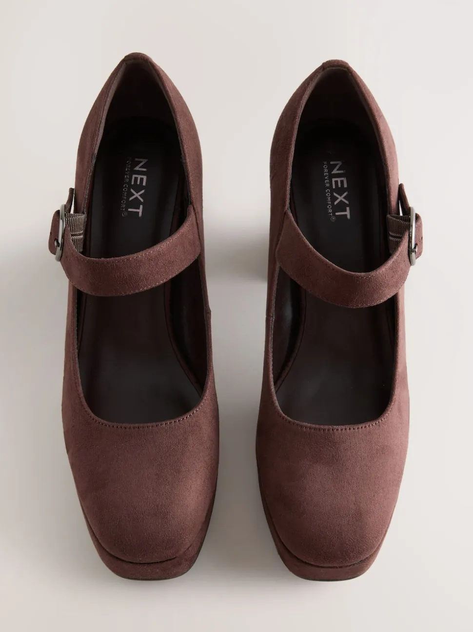 Chocoladebruine microvezel - Forever Comfort® Brogue Mary Jane Platform Blokhakken met Plateauzool