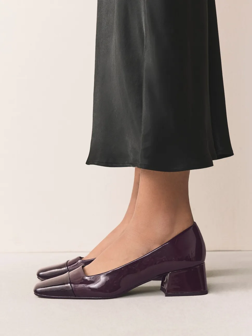 Chocolate Brown Patent - Forever Comfort® Toe Cap Low Block Court Heels