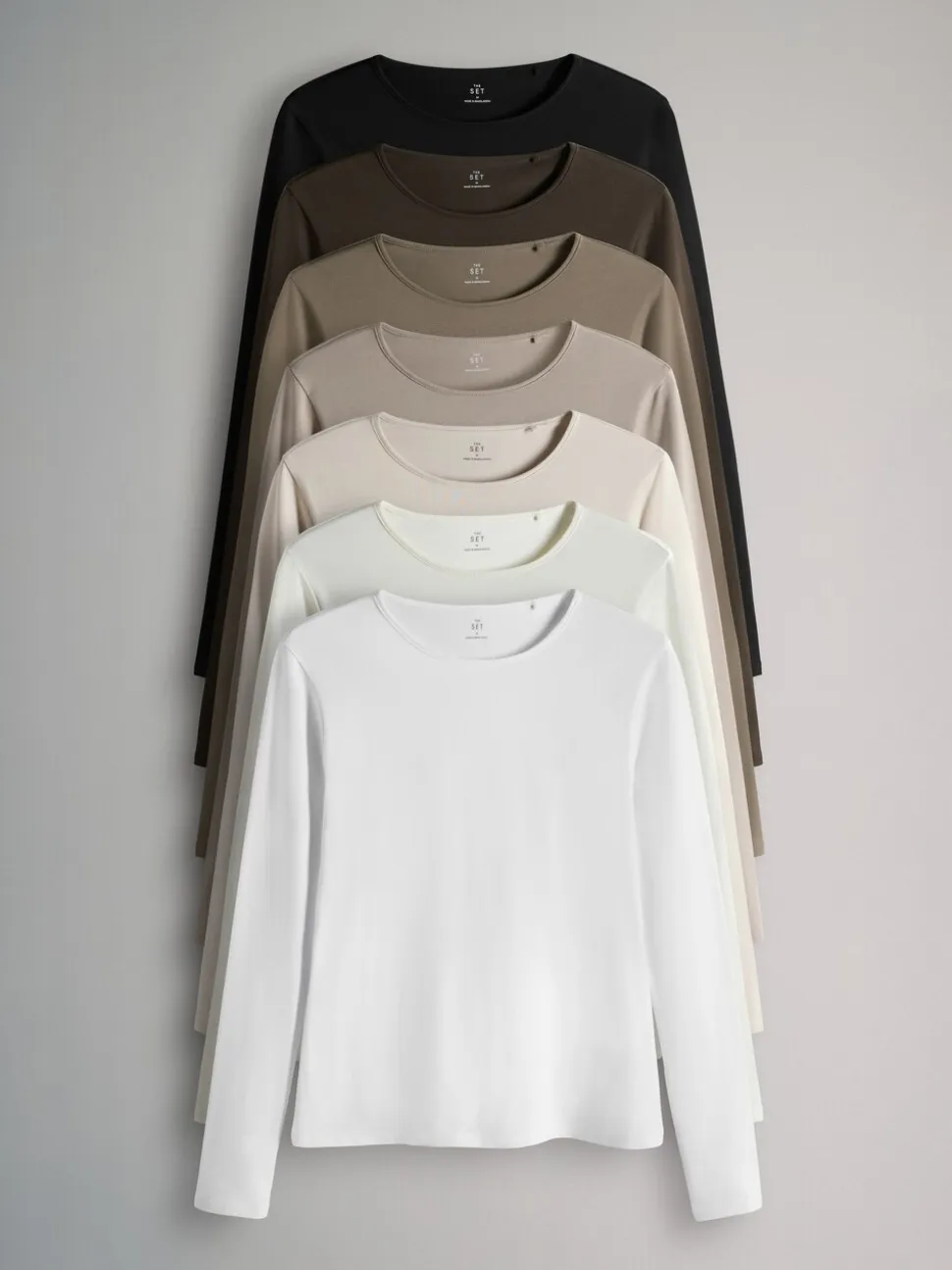 Chocolate Brown/ Taupe Brown/ Light Brown/ Neutral - The Set - 7 T-shirts met lange mouwen en ronde hals