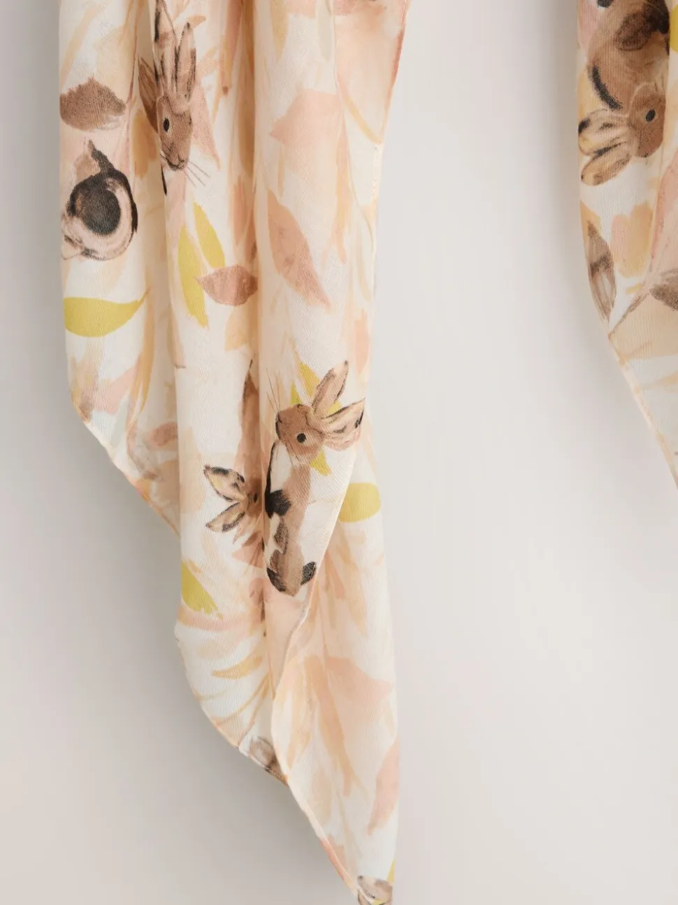 Crème - Easter Bunny Print Lightweight Scarf