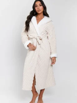 Crème - Loungeable - Geometrische luxe fleece maxi-badjas met capuchon