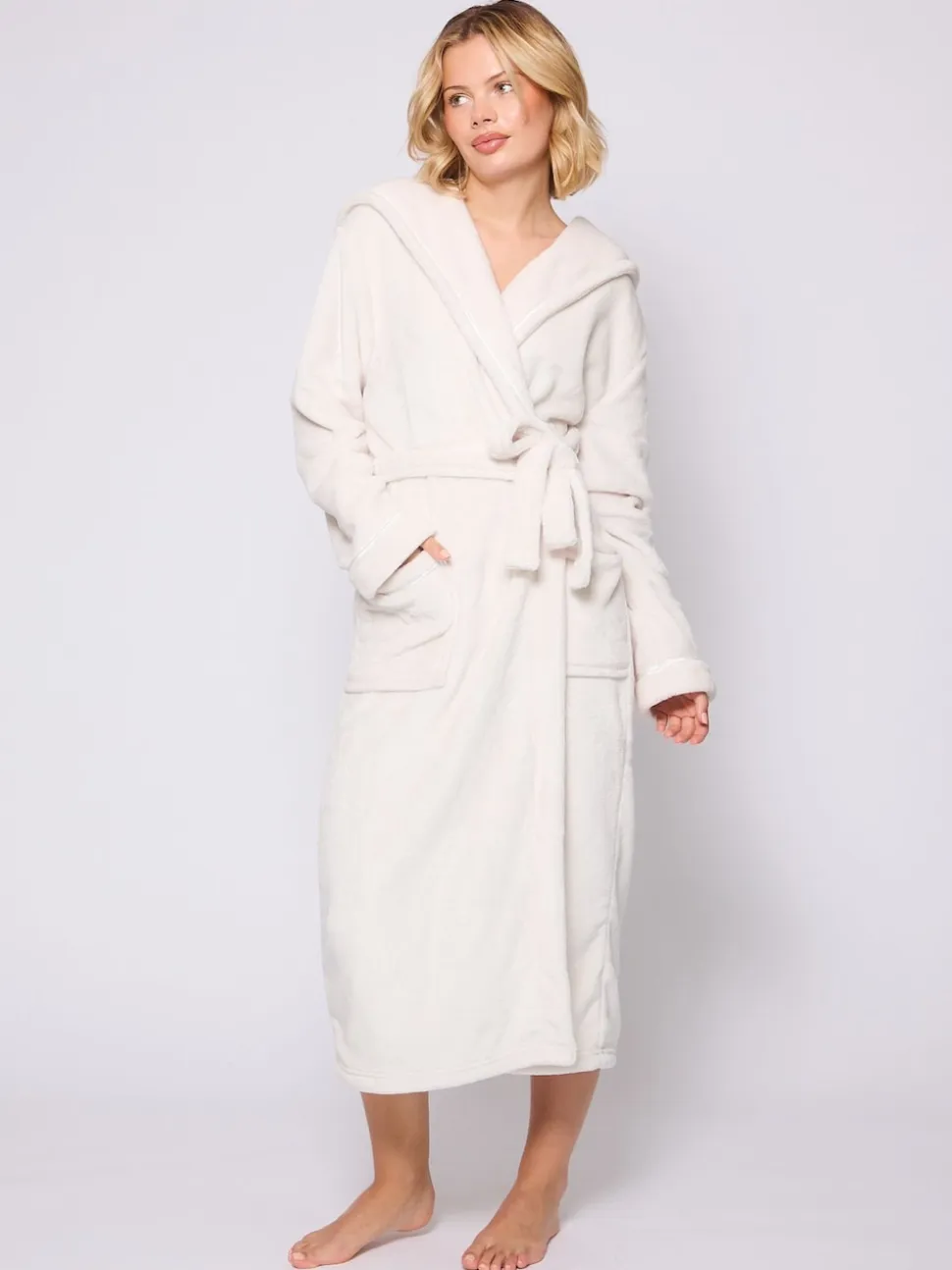 Crème - Loungeable Christmas Ribbon Trim Luxury Fleece Hooded Maxi Robe