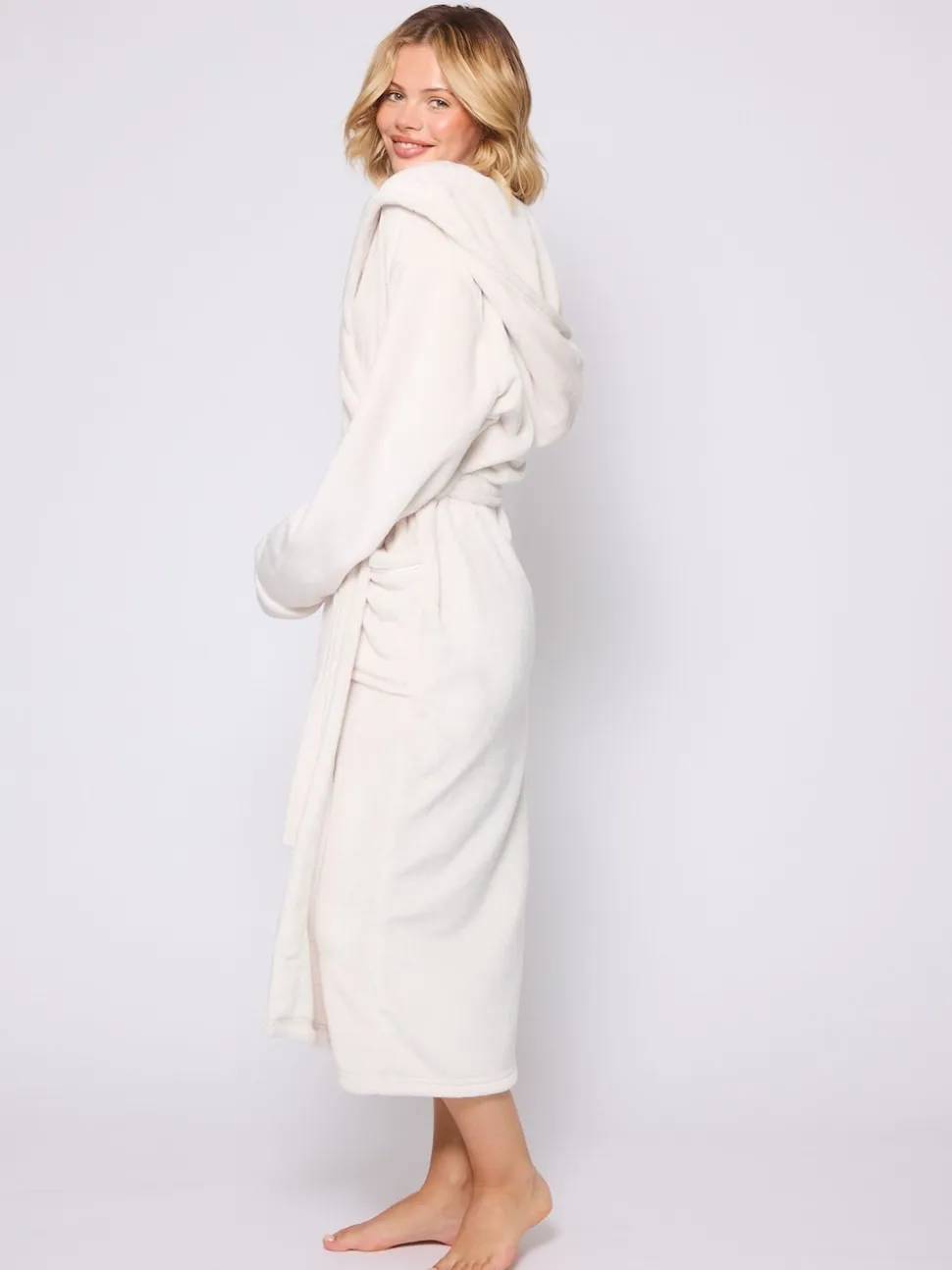 Crème - Loungeable Christmas Ribbon Trim Luxury Fleece Hooded Maxi Robe
