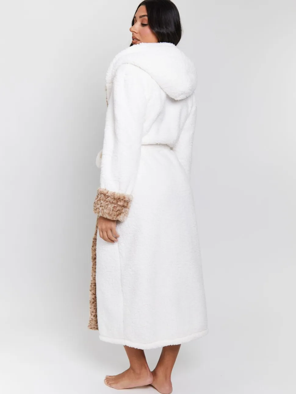 Crème - Loungeable Leopard Print Faux Fur Trim Midi Dressing Gown