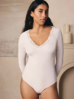 Crème - Thermische Base Layer Bodysuit met kanten afwerking