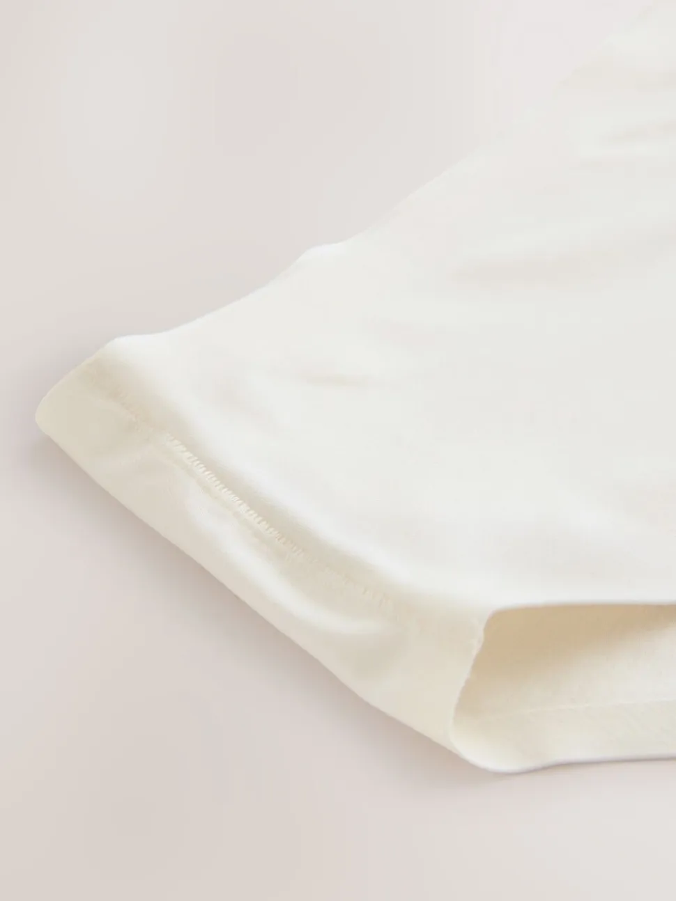 Crème - Vormgevend slipje met buikcorrectie van premium katoenmix