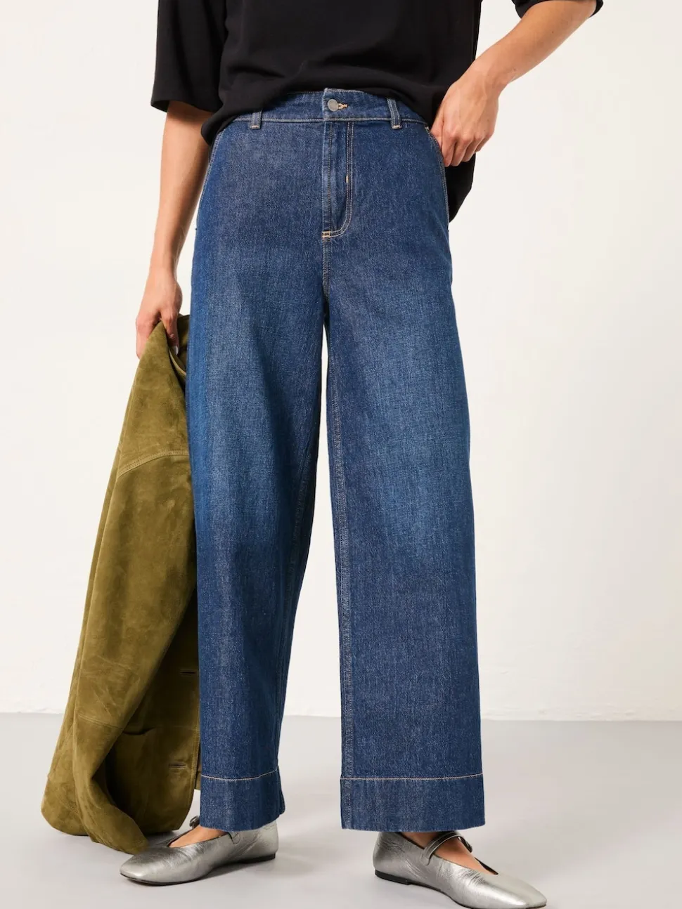 Denim donkerblauw - FatFace jeans met wijde pijpen en cropped model