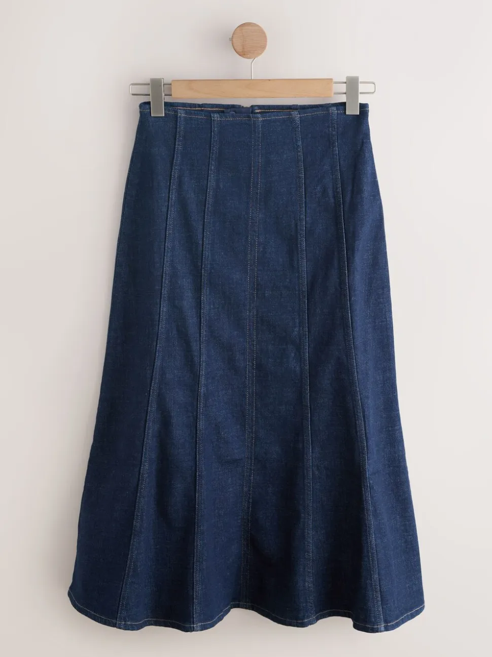 Denim-wassing - Hourglass Full Seamed Midi Skirt