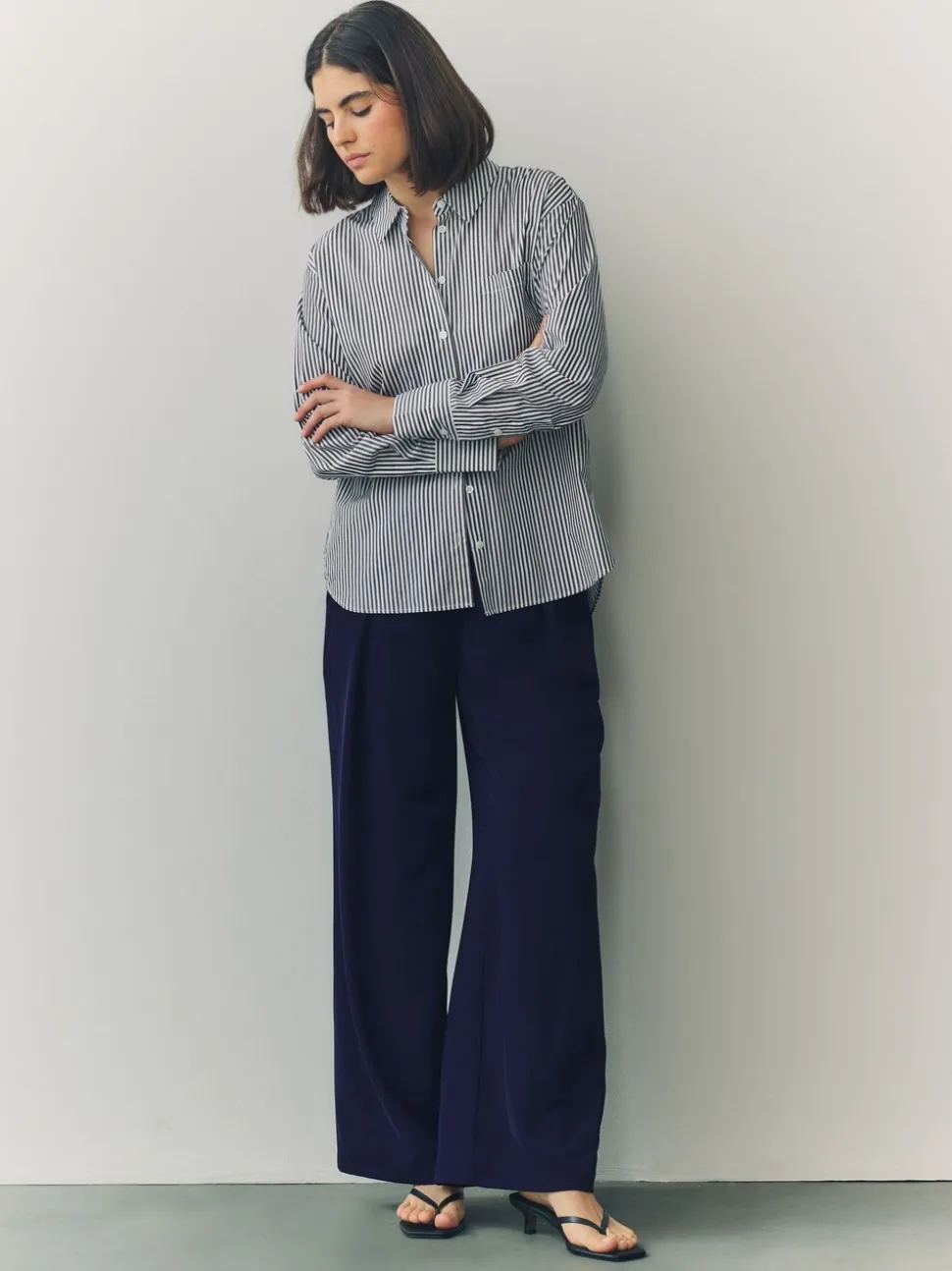 Donkerblauw - Broek met wijde pijpen en elastiek in de achterkant