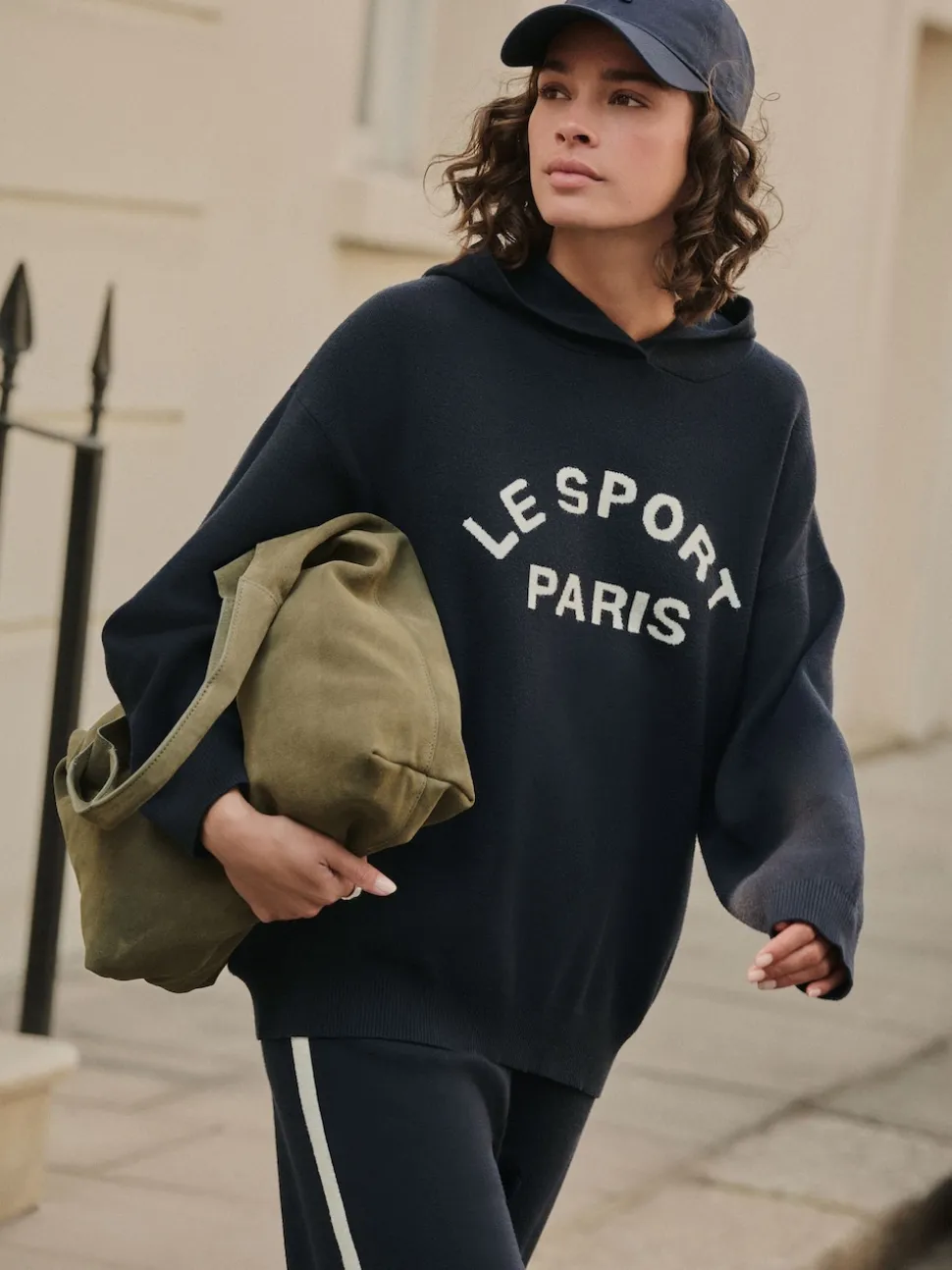 Donkerblauw - Compact Cosy Graphic Long Sleeve Hoodie