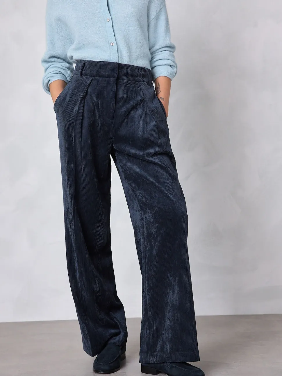 Donkerblauw - Corduroy broek met wijde pijpen