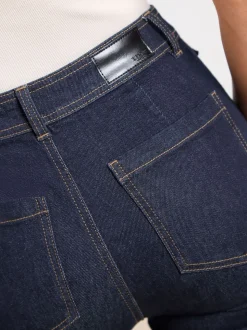 Donkerblauwe wassing - Lipsy Glam jeans met wijde pijpen