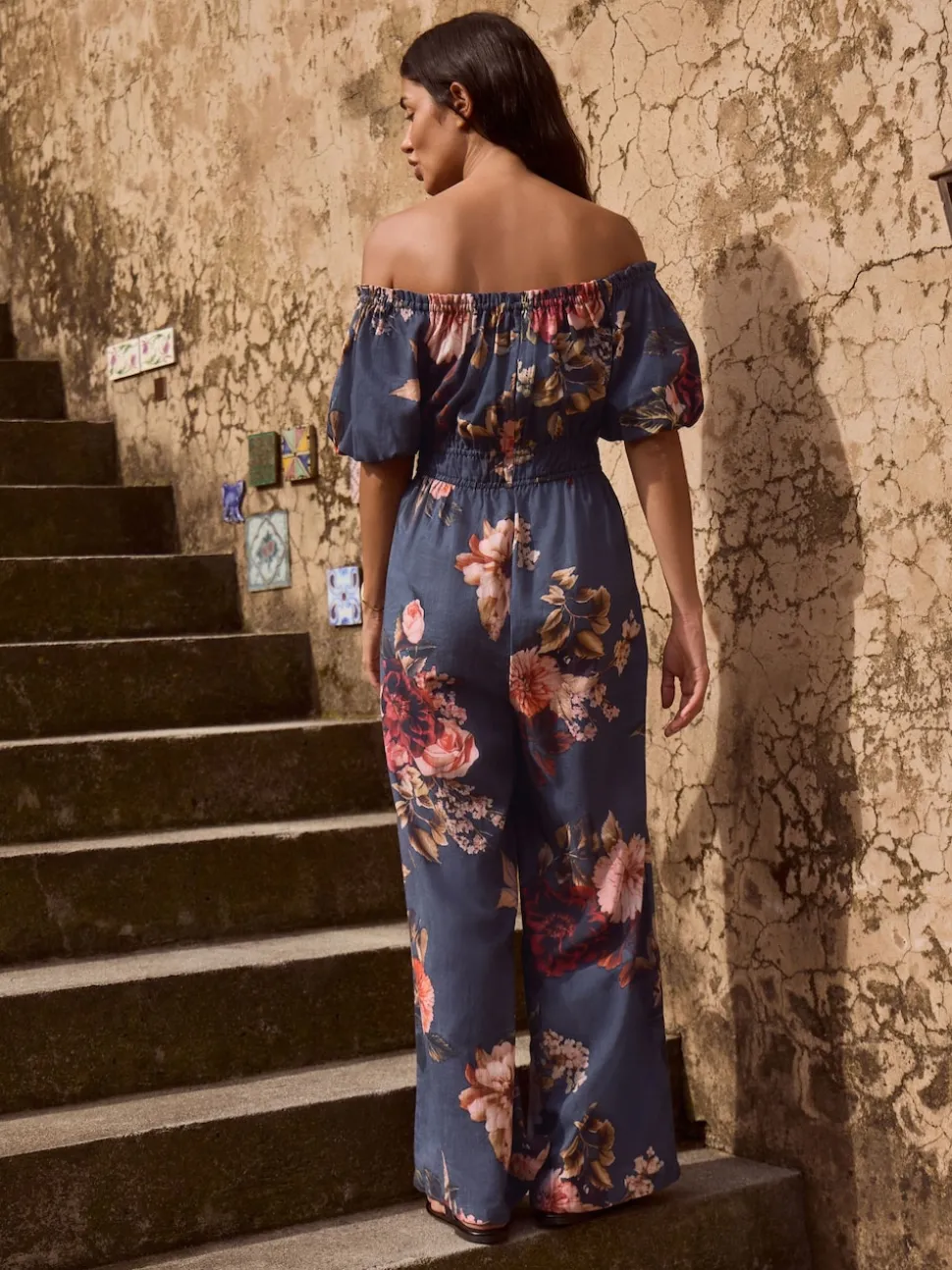 Donkerblauw/roze - Jumpsuit met blote schouder