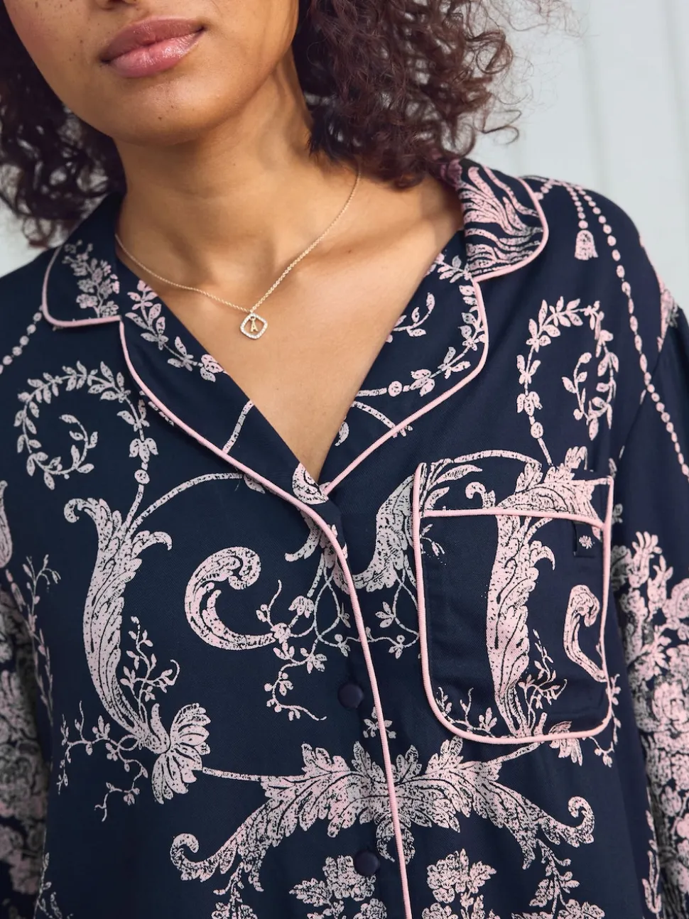 Donkerblauw/roze - Laura Ashley Josette pyjama met knopen