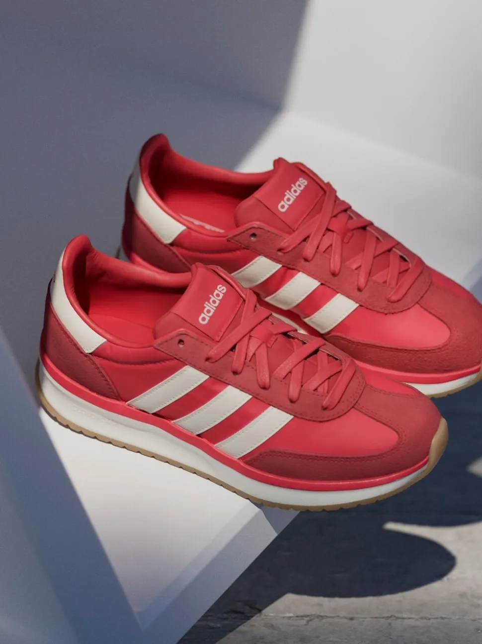 Donkerrood - adidas Run 60s 4.0 sneakers