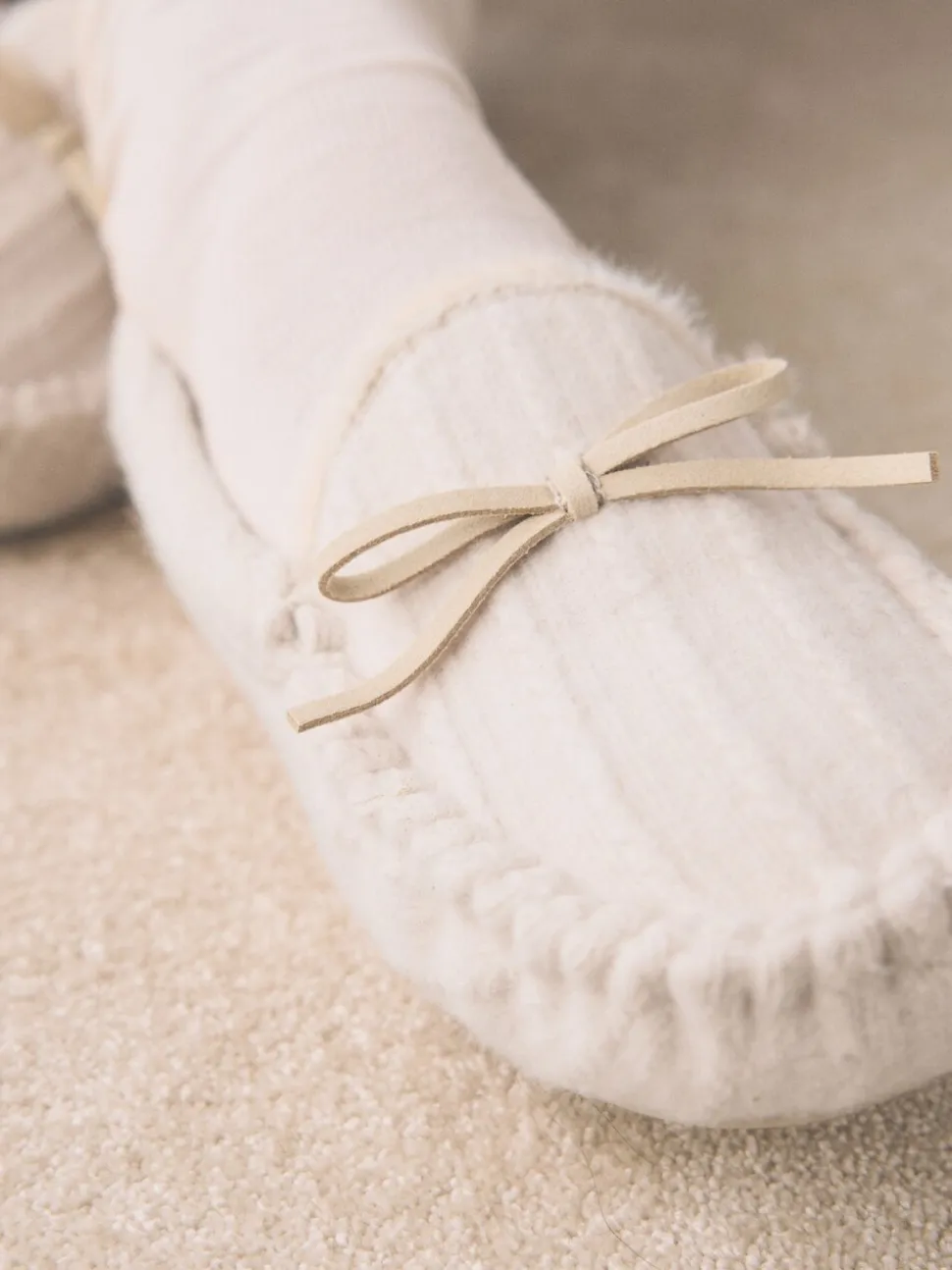 Ecru - Cable Knit Moccasin Slippers