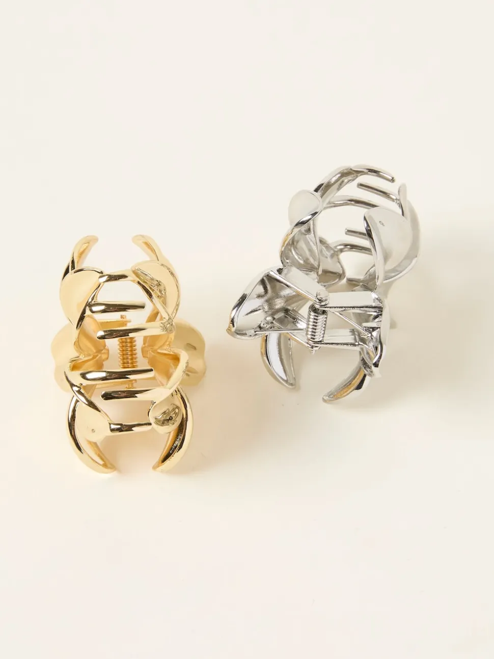 FatFace 2 Pack Metal Flower Claw Clips
