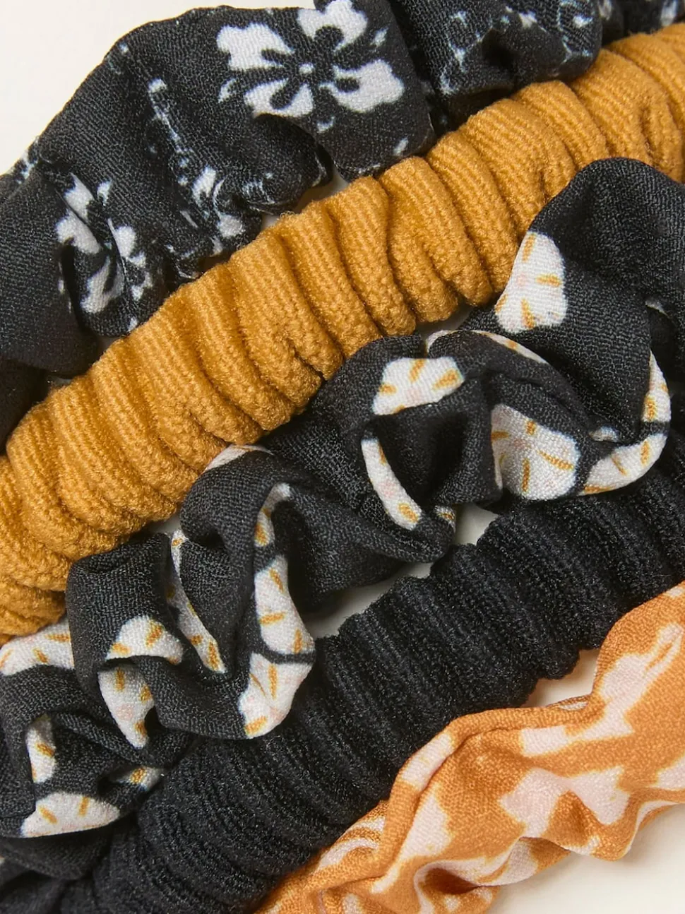 FatFace 5 Pack Sand Garden Scrunchies