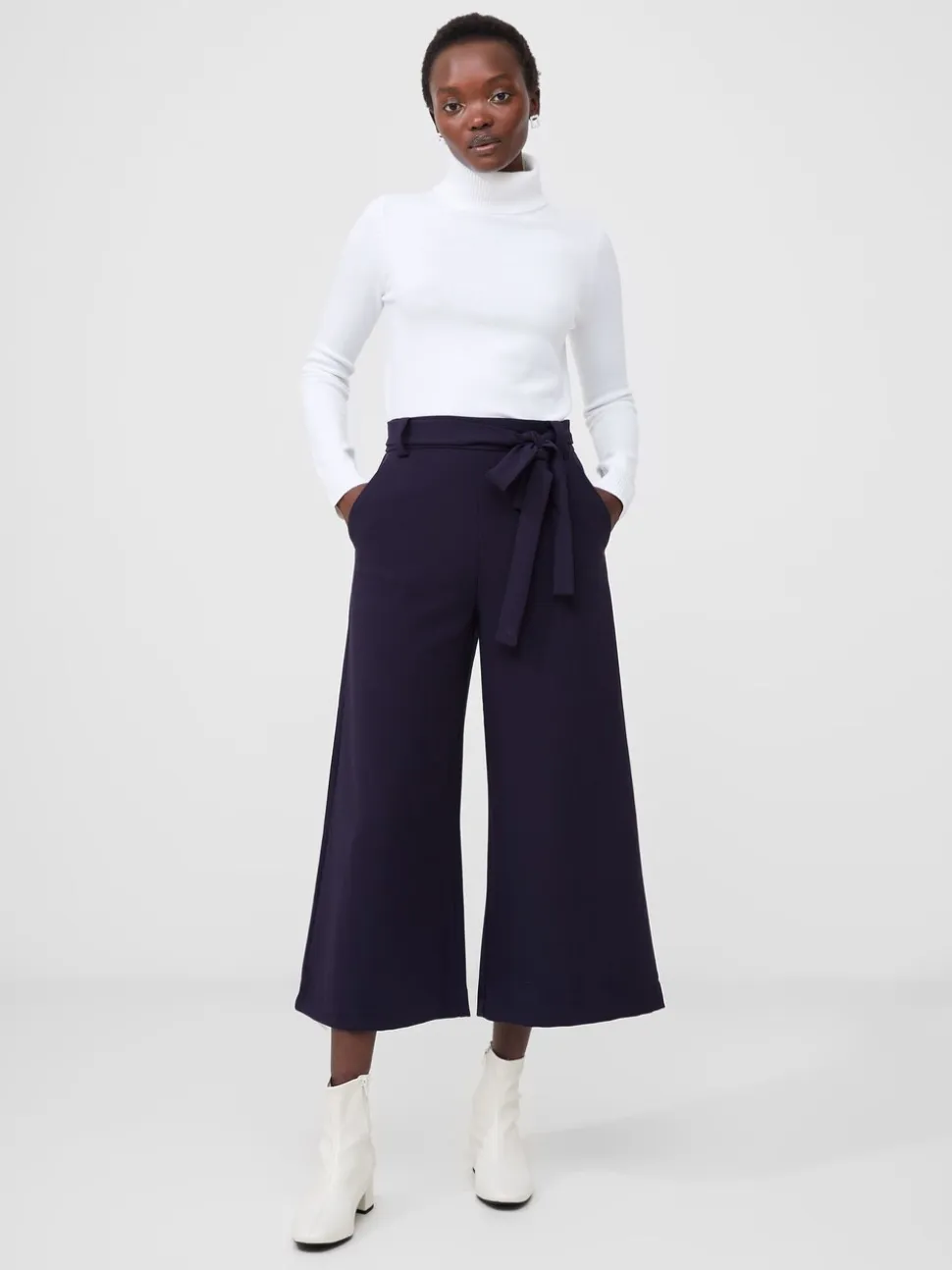 French Connection - Whisper broekrok met riem