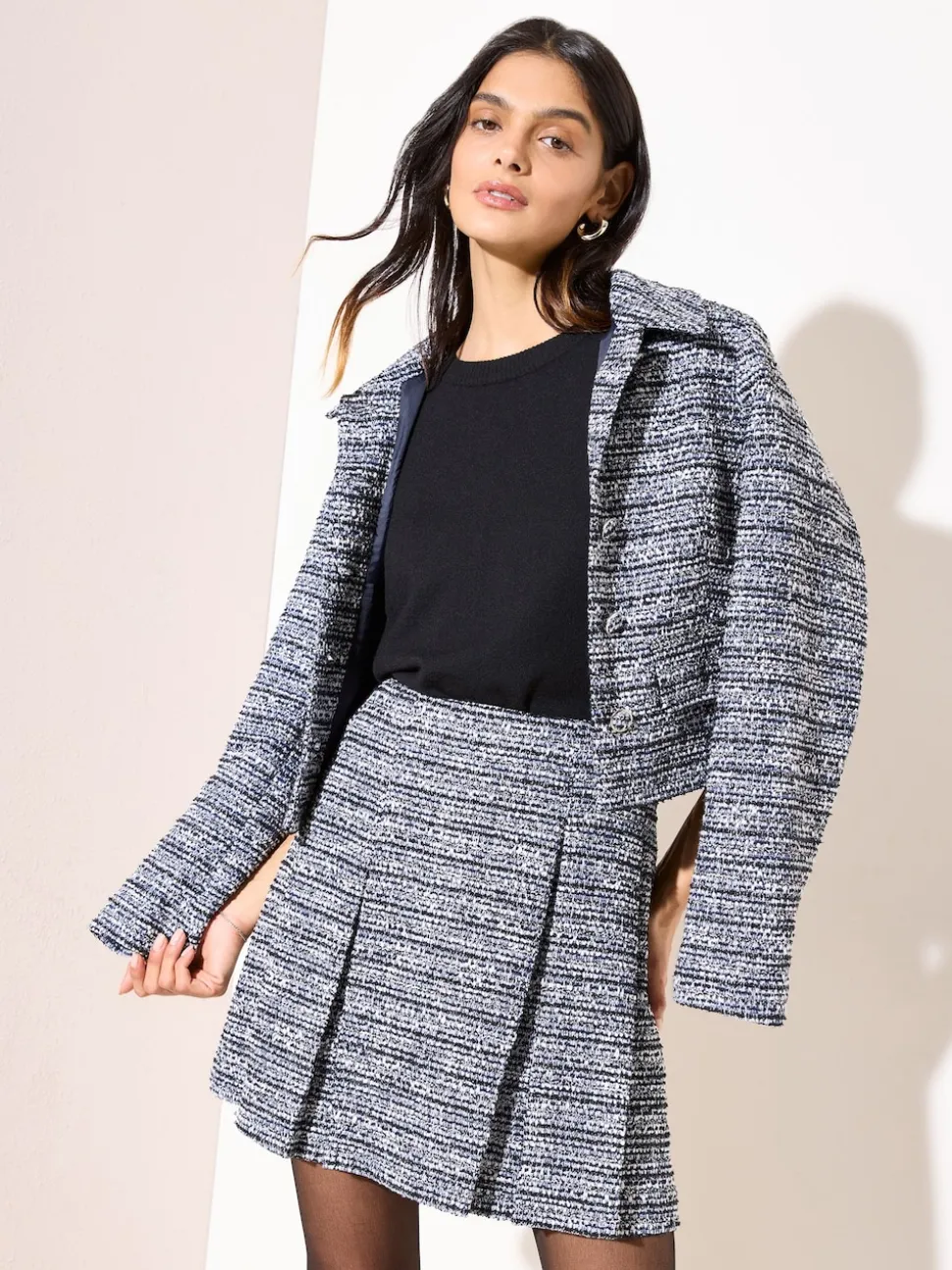 Friends Like These - Geplooide bouclé minirok