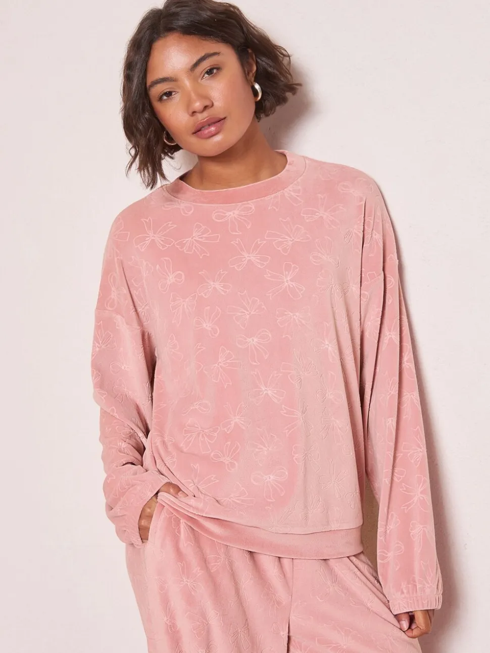 Friends Like These Bow Embossed Long Sleeve Pyjamas