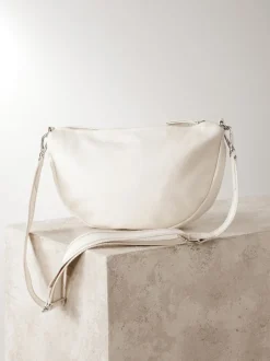 Gebroken wit - Crossbodytas van leer met band
