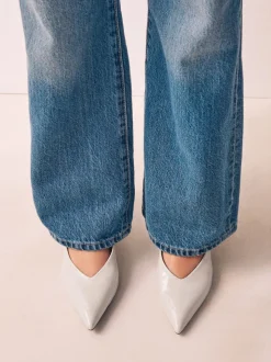 Gebroken wit - Puntige lage naaldhakken schoenen