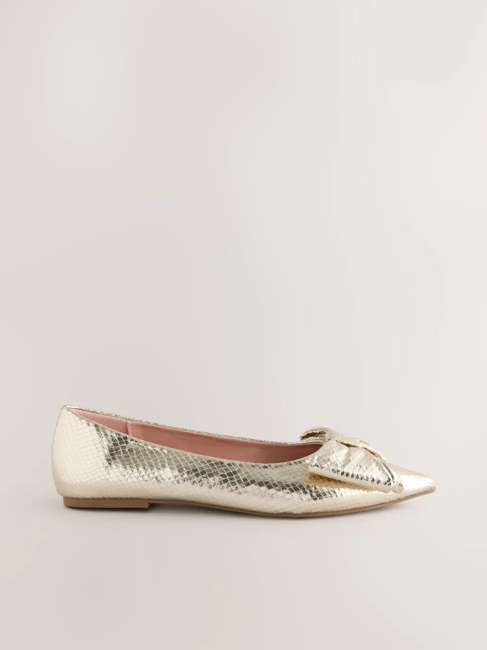 Goud - Ballerina's met spitse neus en strik