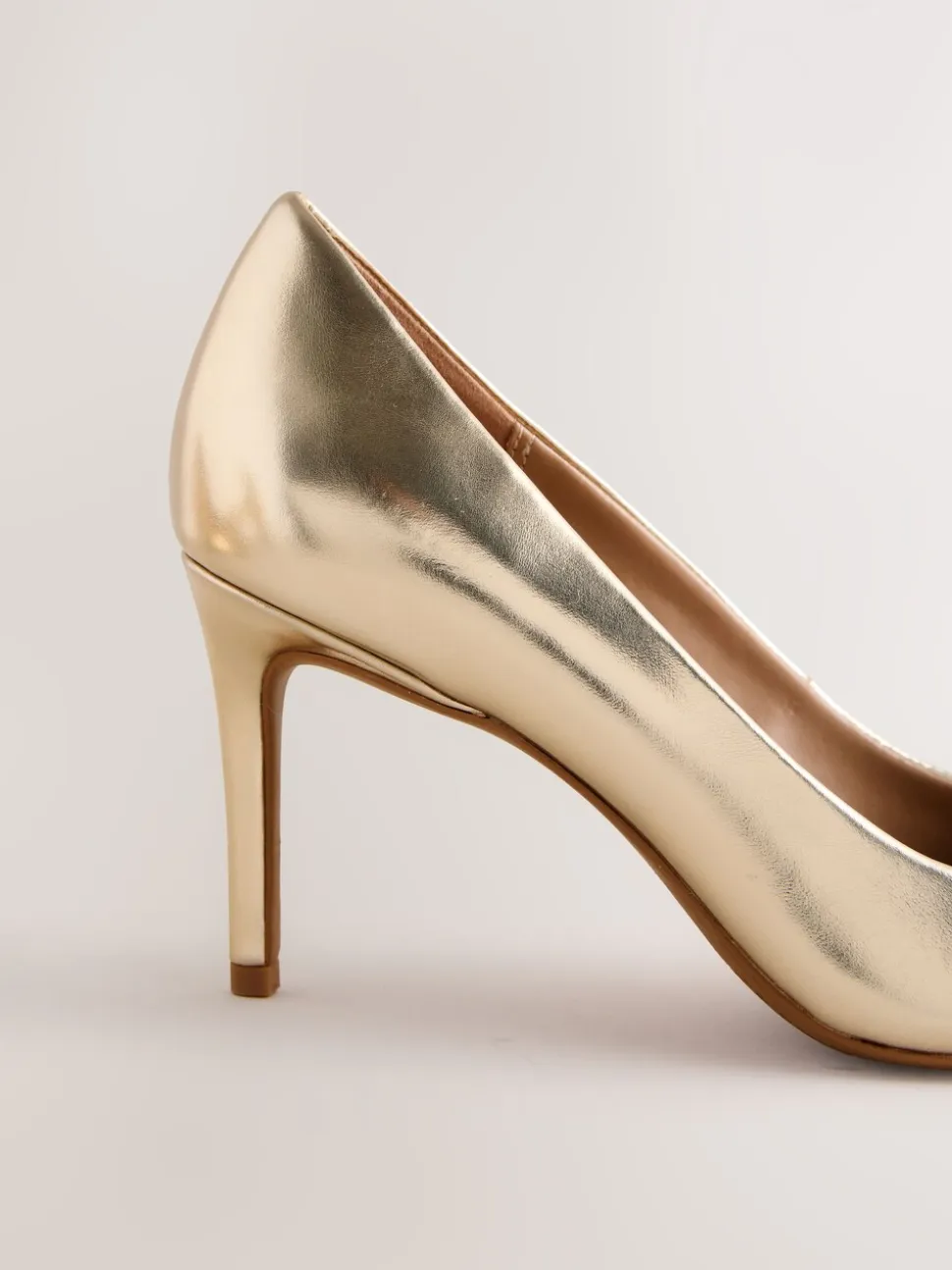 Goud - Forever Comfort® Leren Pump met Strik en halfhoge hak
