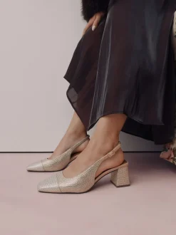 Goud - Forever Comfort® Square Toe Slingback Block Heels
